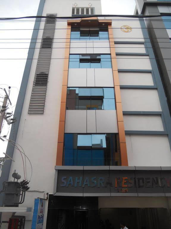 Hotel Sahasra Residency Tirupati Zewnętrze zdjęcie
