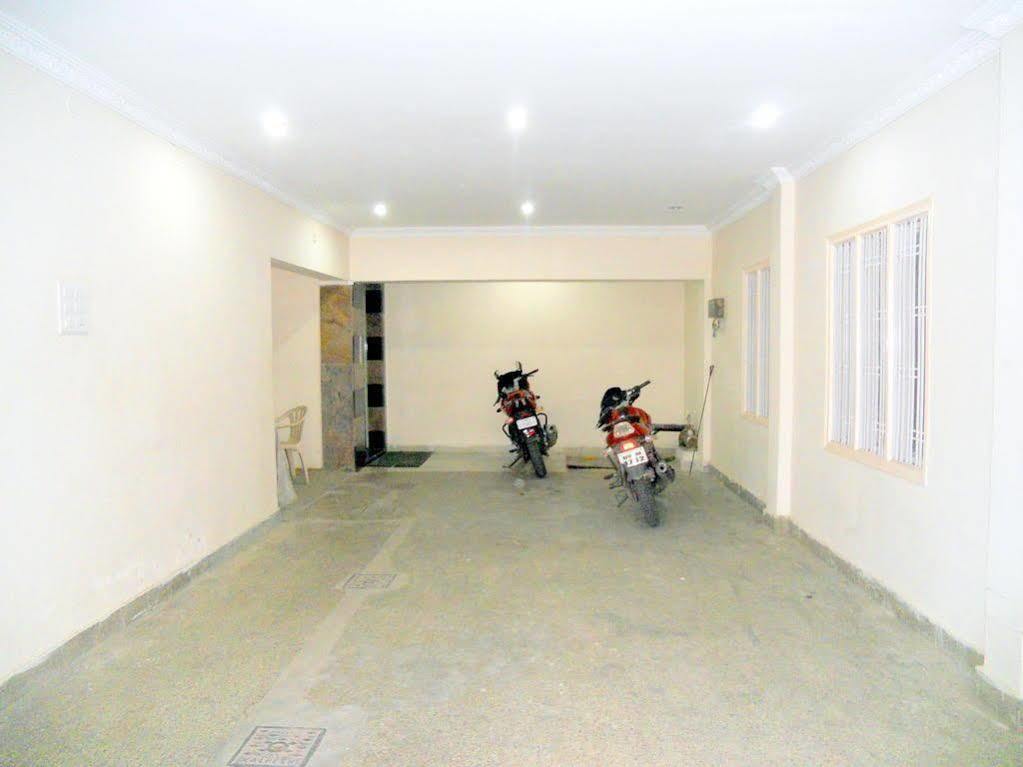 Hotel Sahasra Residency Tirupati Zewnętrze zdjęcie