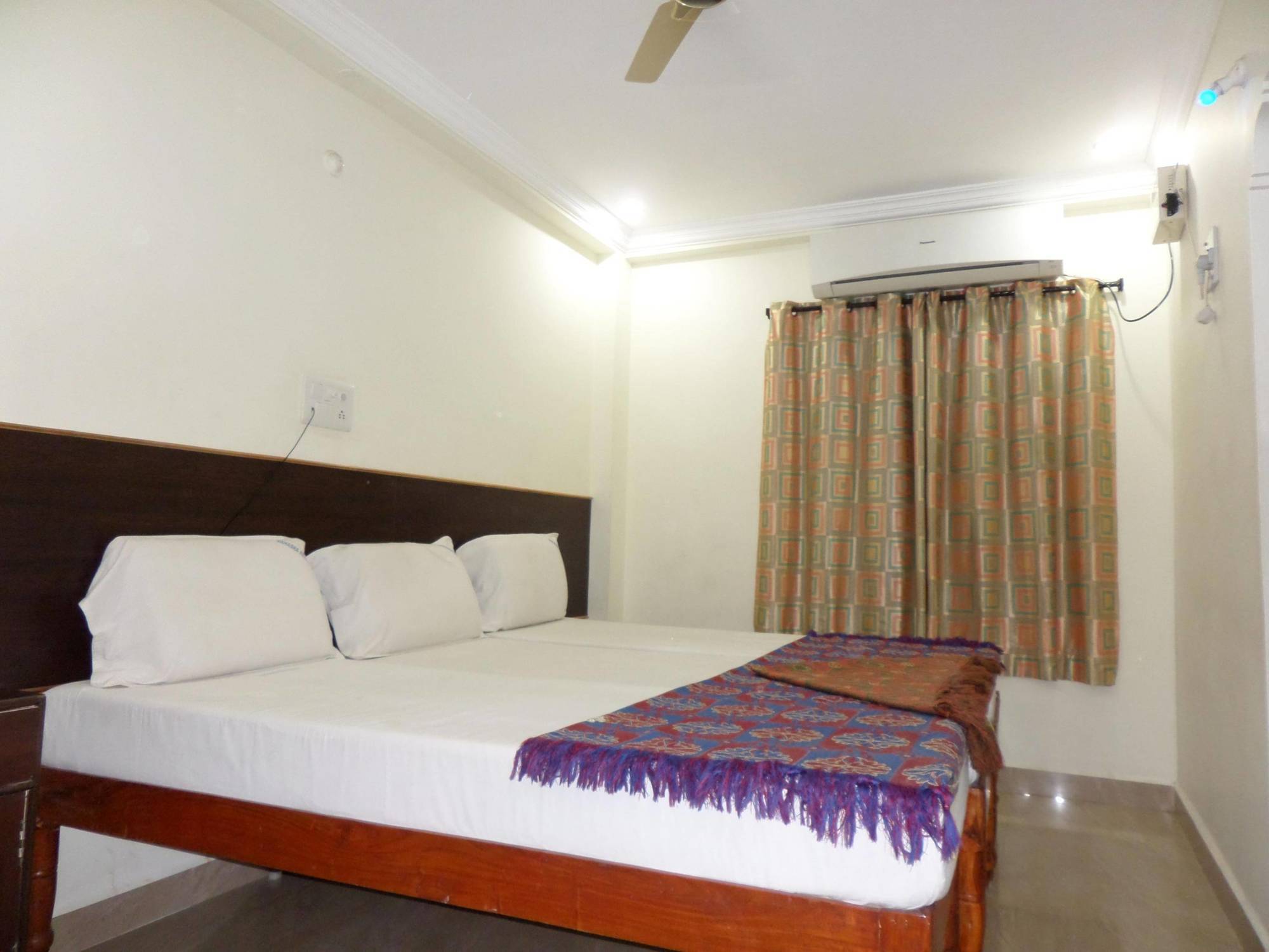 Hotel Sahasra Residency Tirupati Zewnętrze zdjęcie